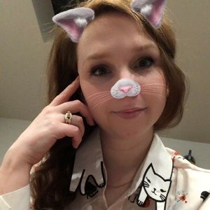 Meet your Posher, Aly